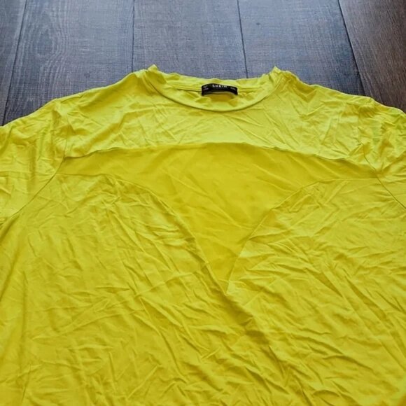 🍁 SHEIN mesh panel T-Shirt 🍁 - Picture 2 of 5